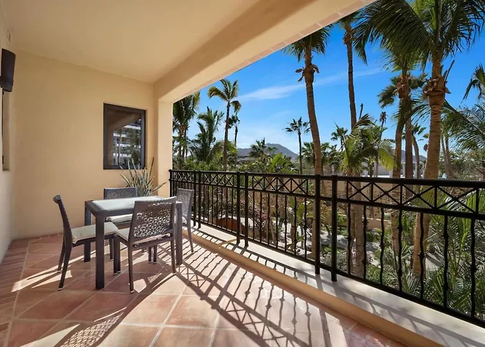2 Bd 5-star Beachfront Paradise Сasa de vacaciones *