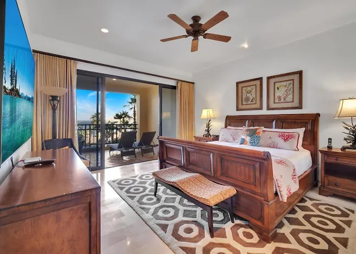 2 Bd 5-star Beachfront Paradise Сasa de vacaciones